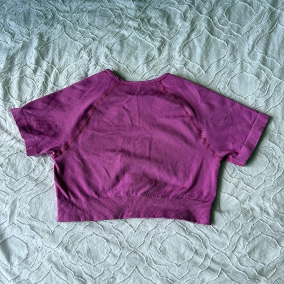 SHEIN Vibrant Magenta Pink Short Sleeve Crop Top Zebra Tiger Print - Picture 4 of 6